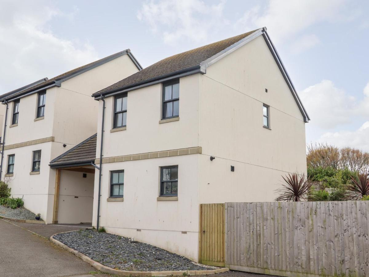 1 Queensway Gardens Hayle Bagian luar foto