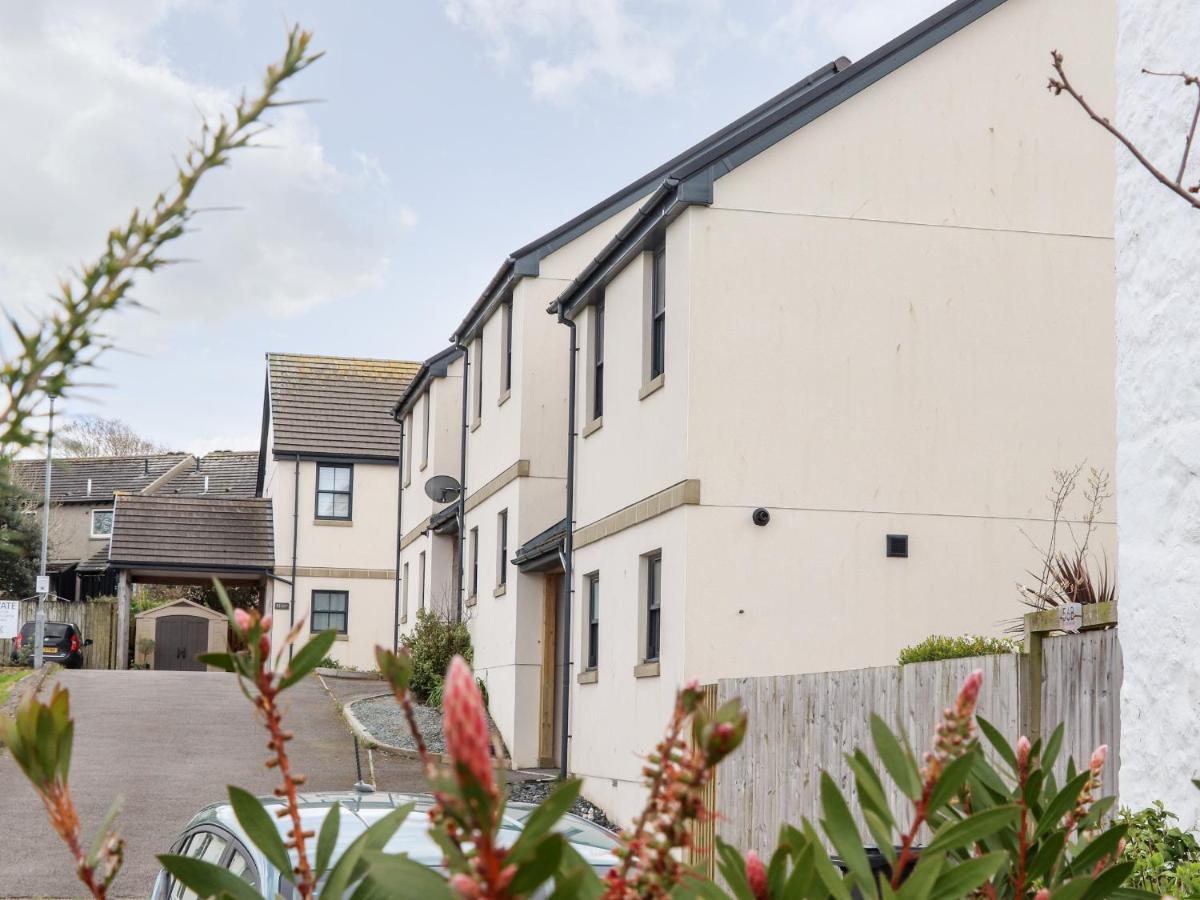 1 Queensway Gardens Hayle Bagian luar foto